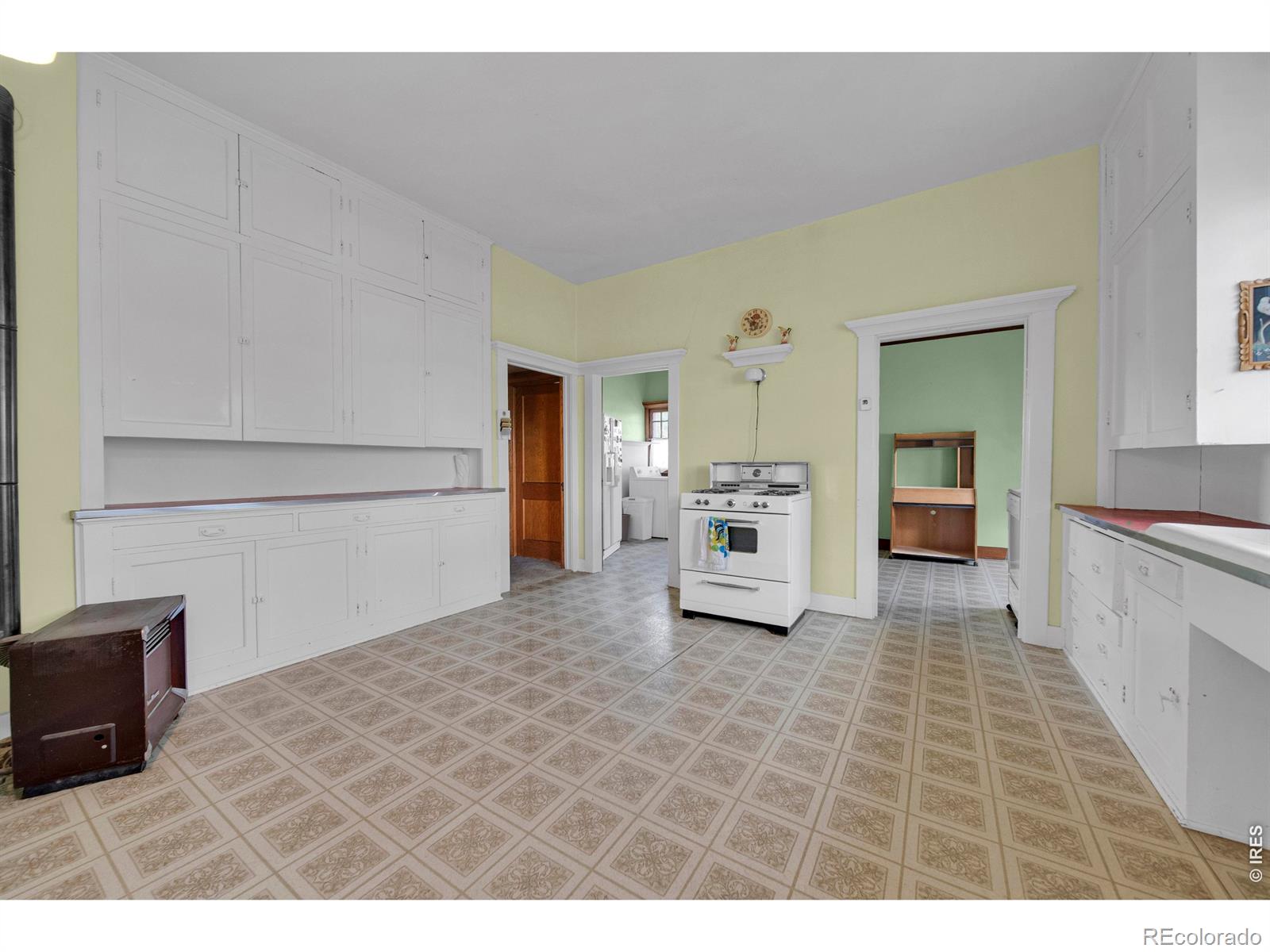 MLS Image #15 for 102  cedar avenue,akron, Colorado