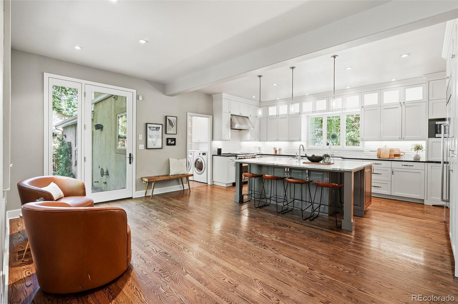 MLS Image #8 for 2515 s clayton street,denver, Colorado