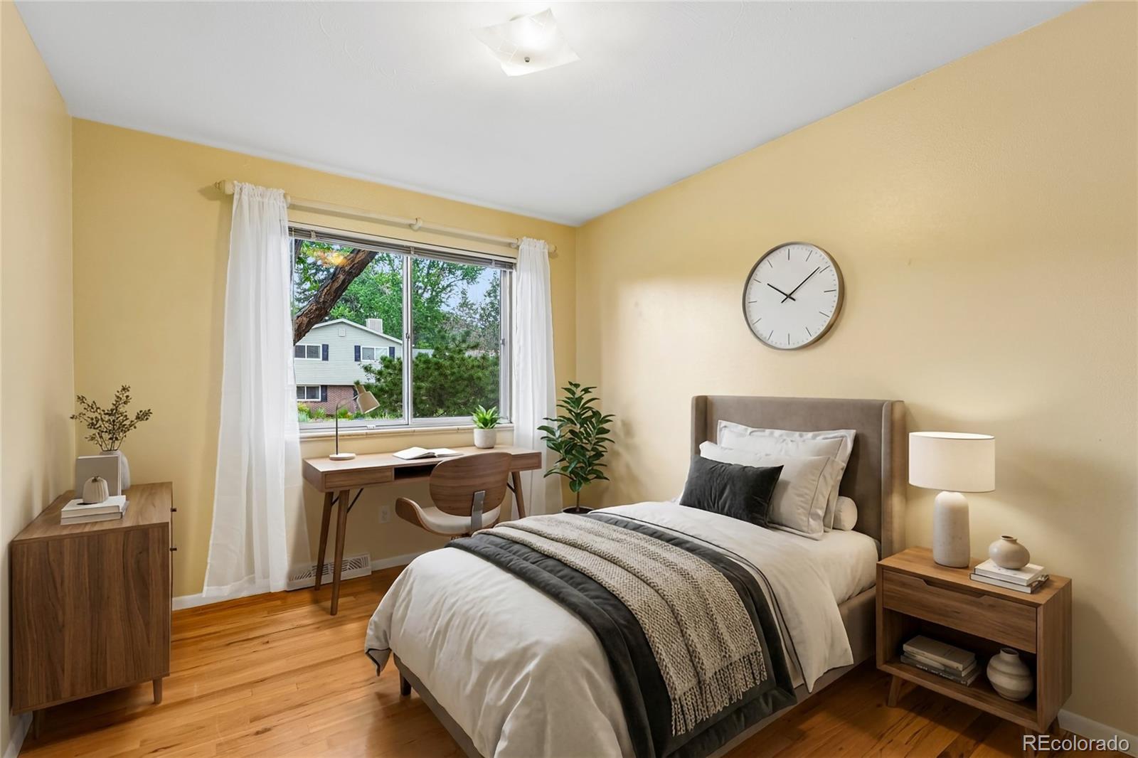 MLS Image #25 for 2720 s chase way,denver, Colorado