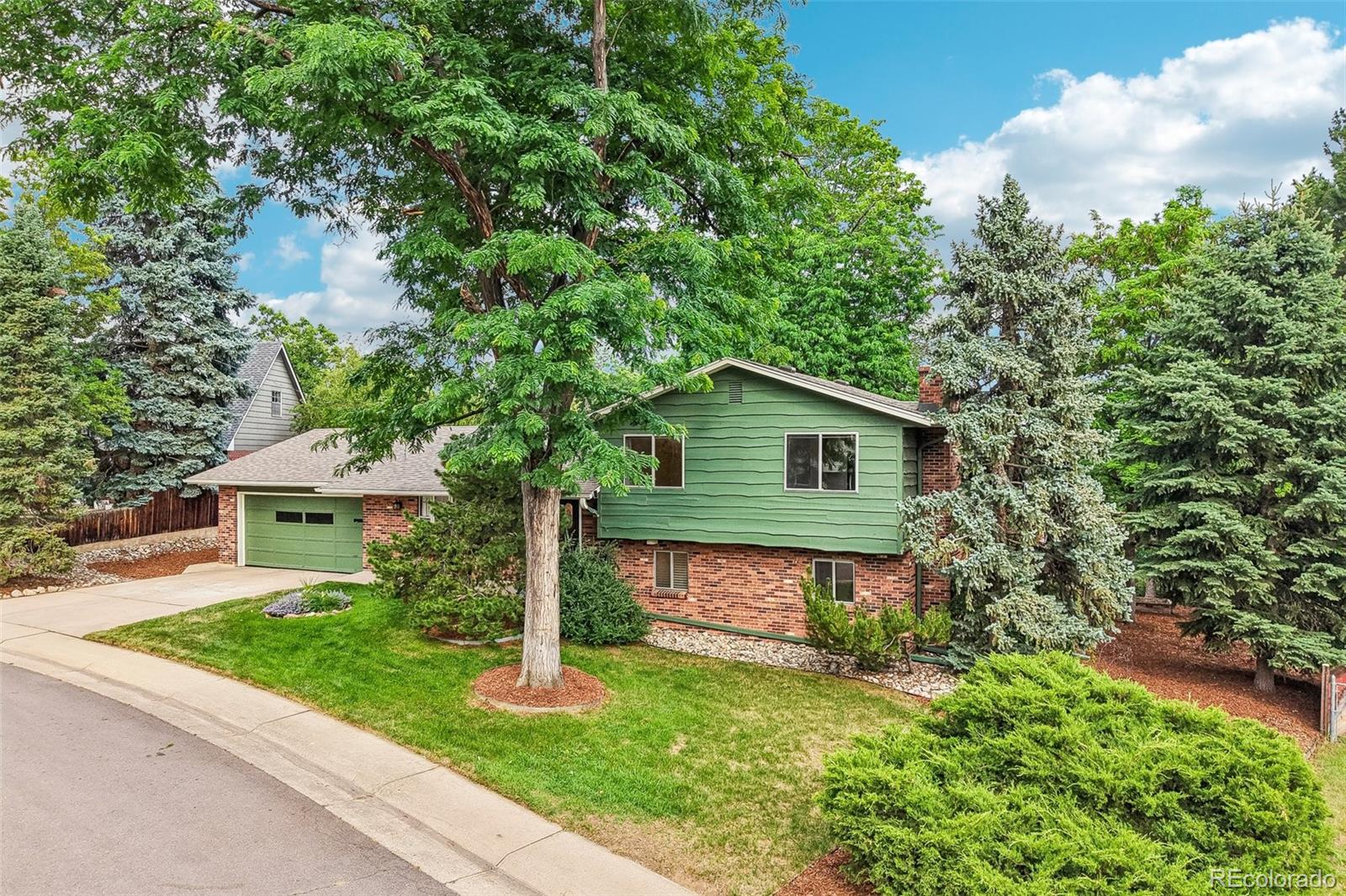 MLS Image #46 for 2720 s chase way,denver, Colorado
