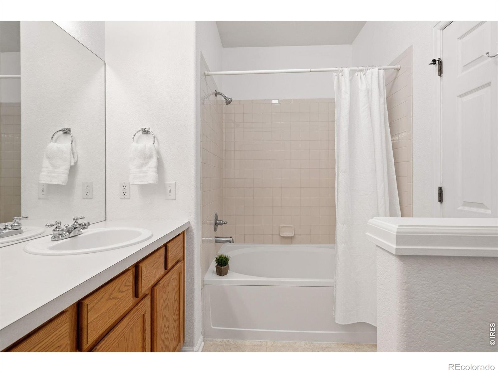 MLS Image #12 for 5108  country squire way,fort collins, Colorado
