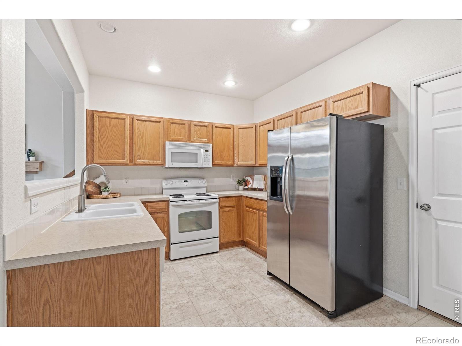 MLS Image #4 for 5108  country squire way,fort collins, Colorado