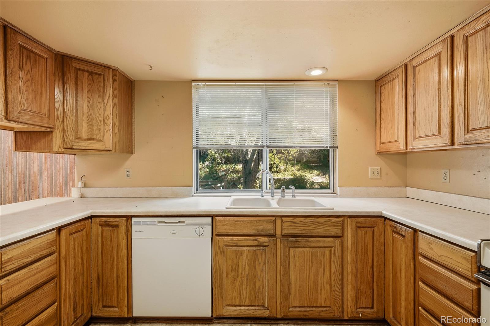 MLS Image #15 for 5492 s richfield way,centennial, Colorado