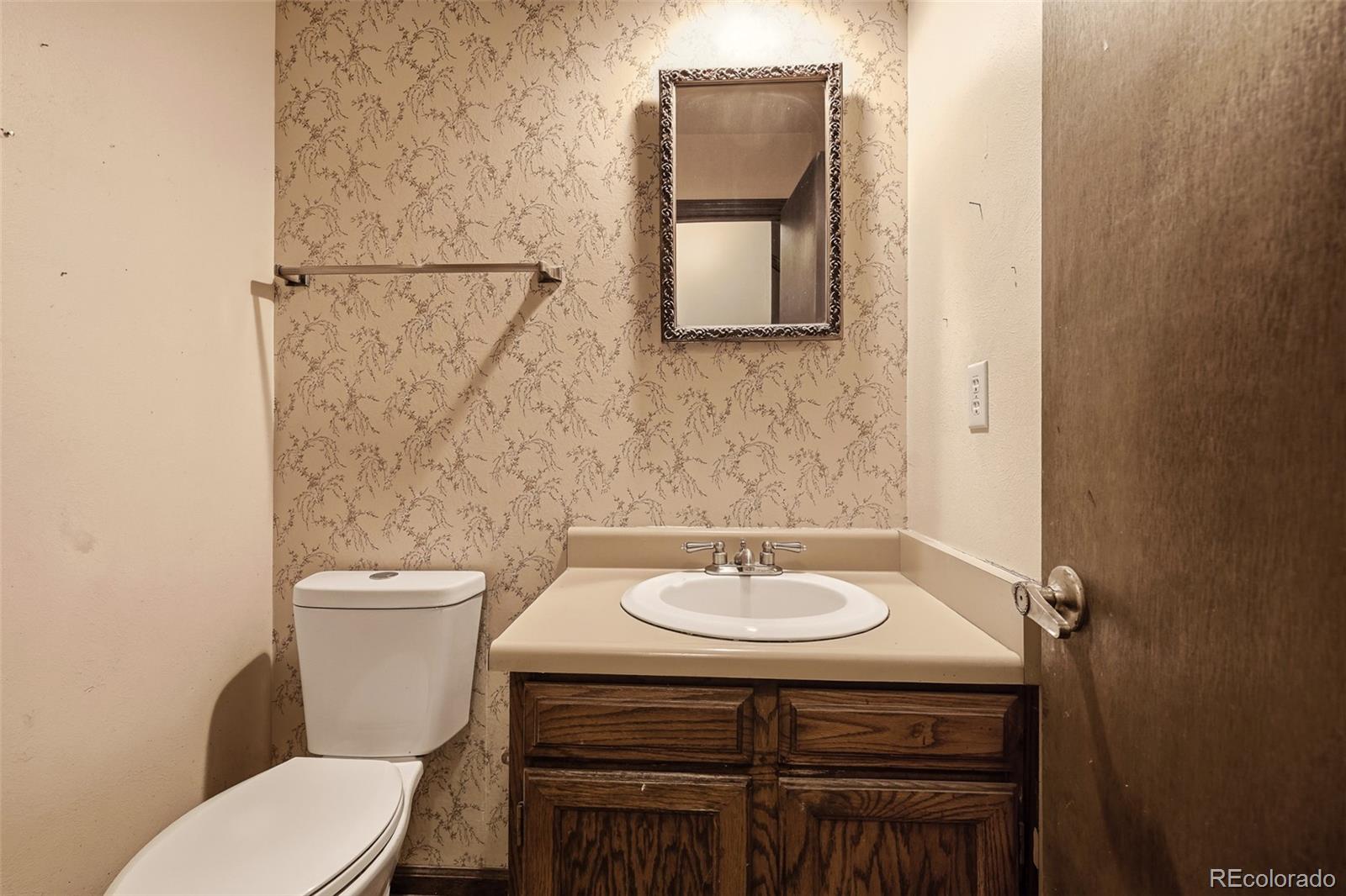 MLS Image #16 for 5492 s richfield way,centennial, Colorado