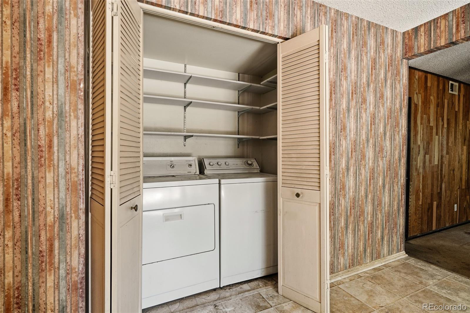 MLS Image #21 for 5492 s richfield way,centennial, Colorado