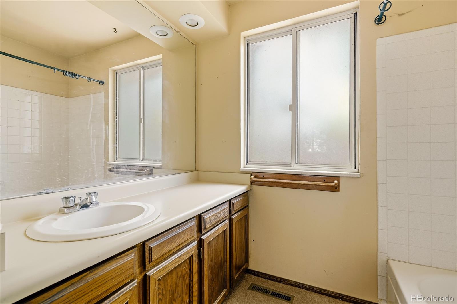 MLS Image #29 for 5492 s richfield way,centennial, Colorado