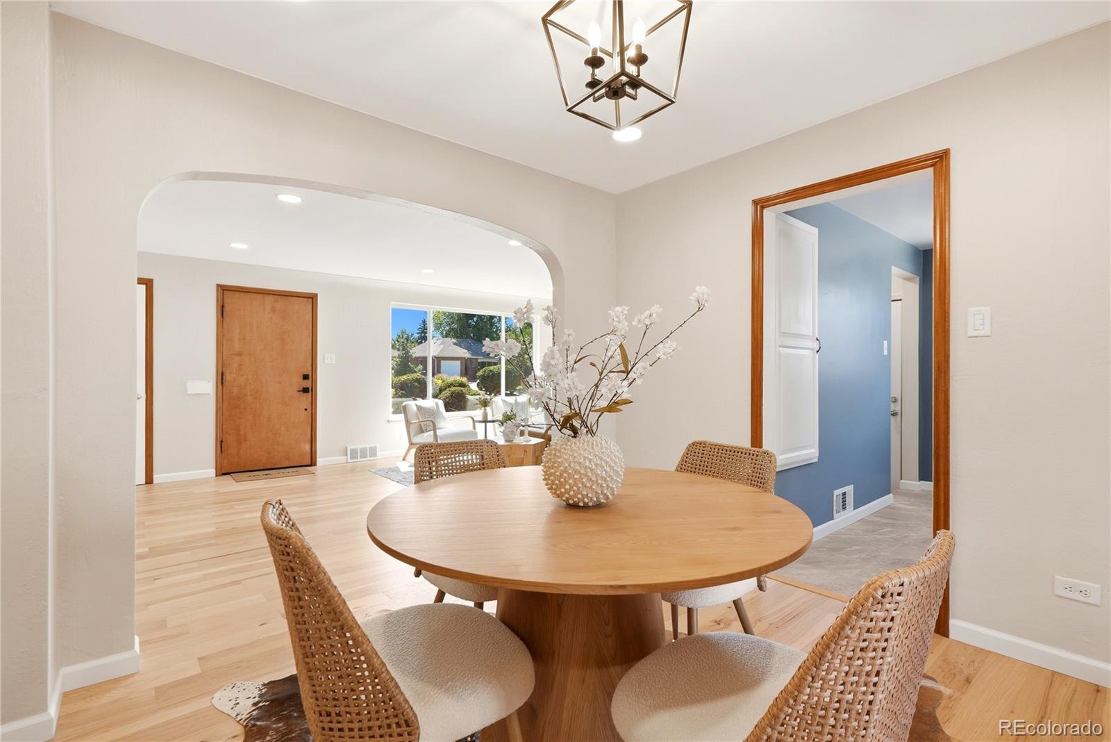MLS Image #11 for 2127  niagara street,denver, Colorado