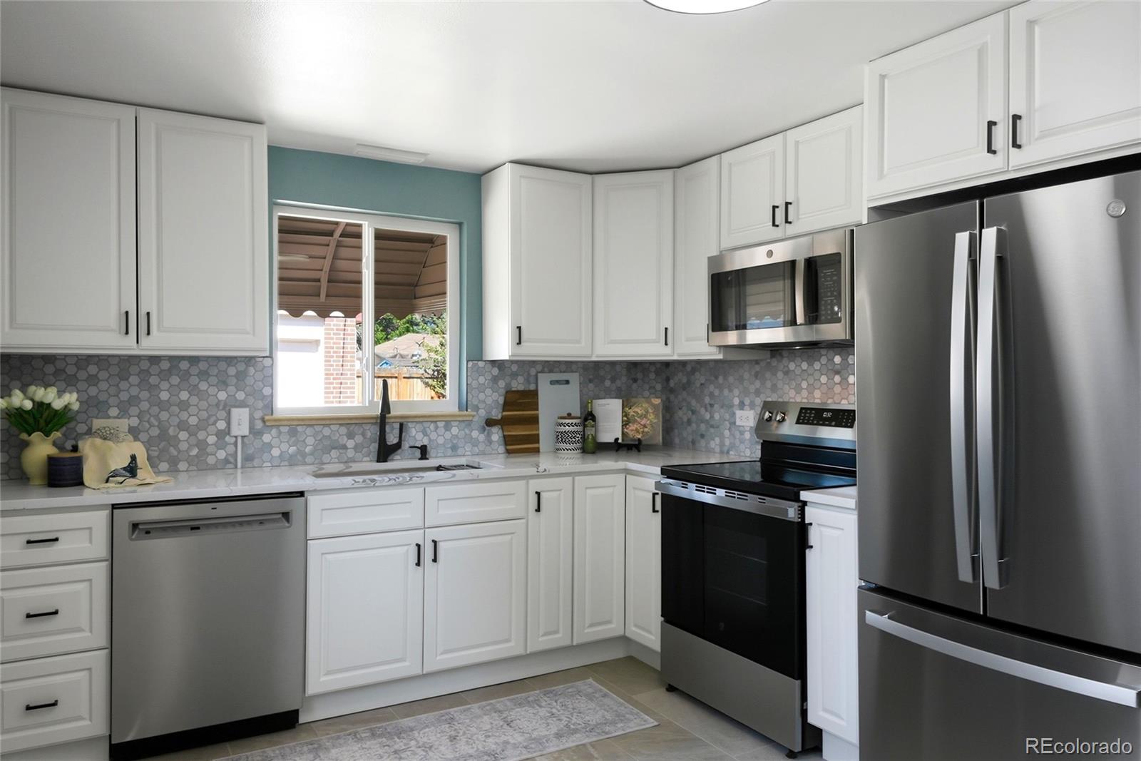 MLS Image #15 for 2127  niagara street,denver, Colorado