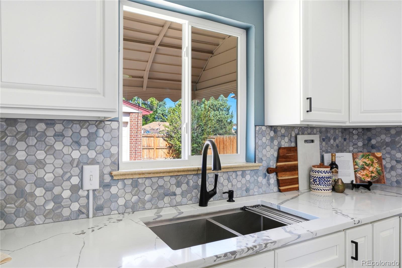 MLS Image #16 for 2127  niagara street,denver, Colorado