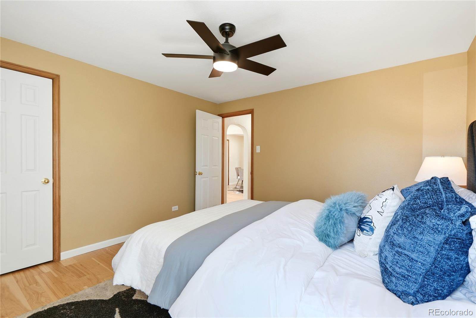 MLS Image #19 for 2127  niagara street,denver, Colorado