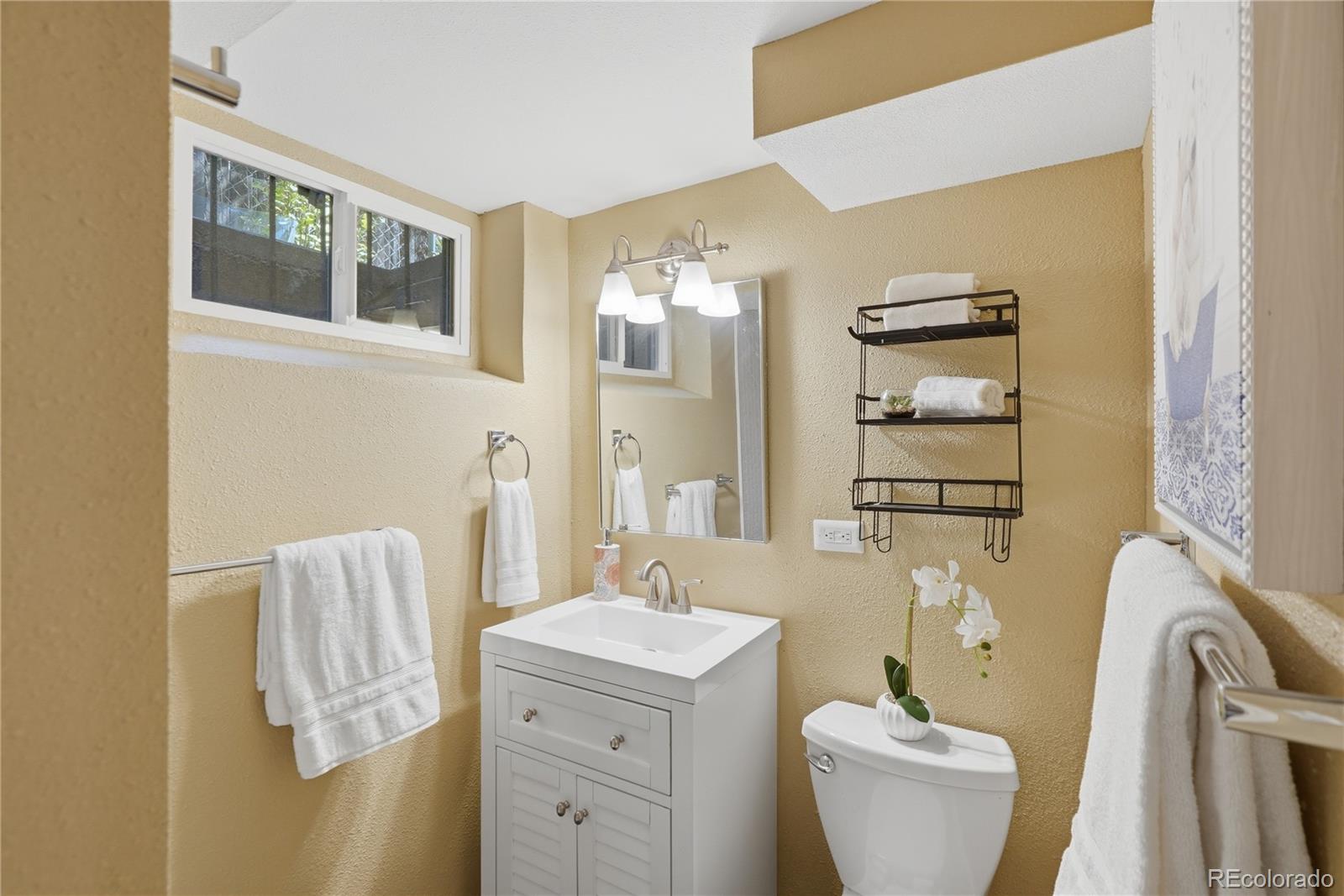 MLS Image #28 for 2127  niagara street,denver, Colorado