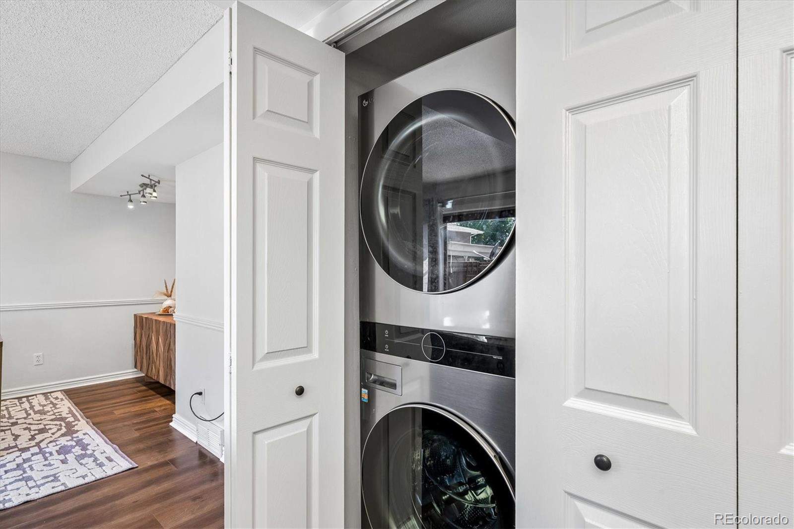 MLS Image #12 for 3952 s yosemite street,denver, Colorado
