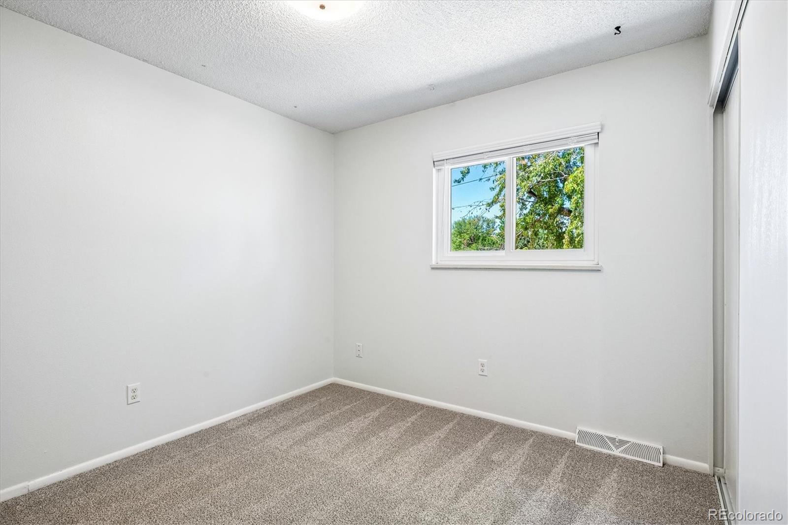 MLS Image #21 for 3952 s yosemite street,denver, Colorado