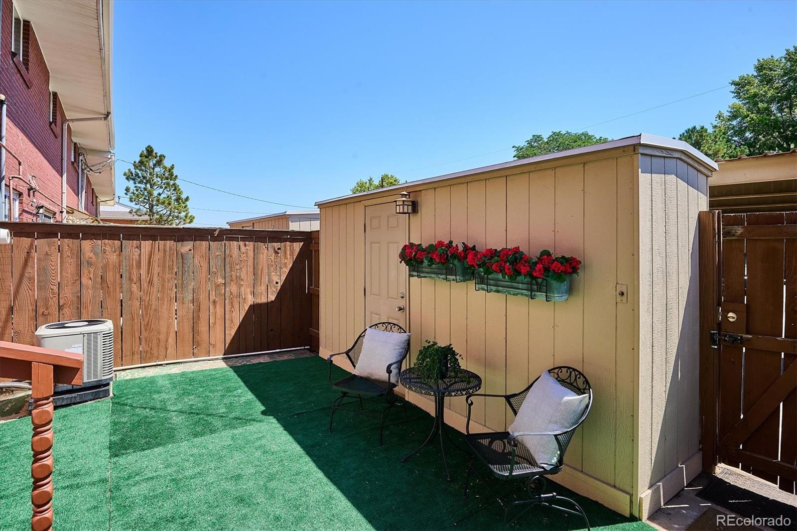 MLS Image #24 for 3952 s yosemite street,denver, Colorado
