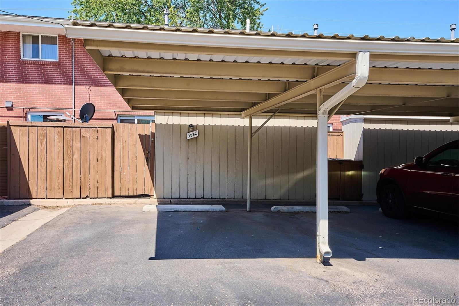 MLS Image #29 for 3952 s yosemite street,denver, Colorado
