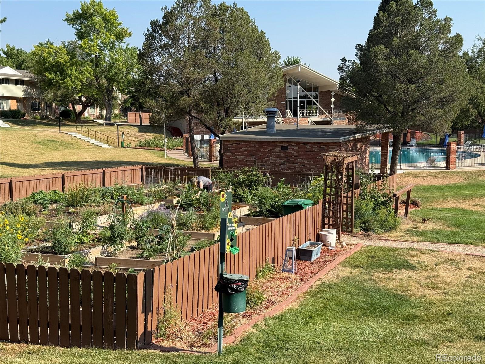 MLS Image #36 for 3952 s yosemite street,denver, Colorado