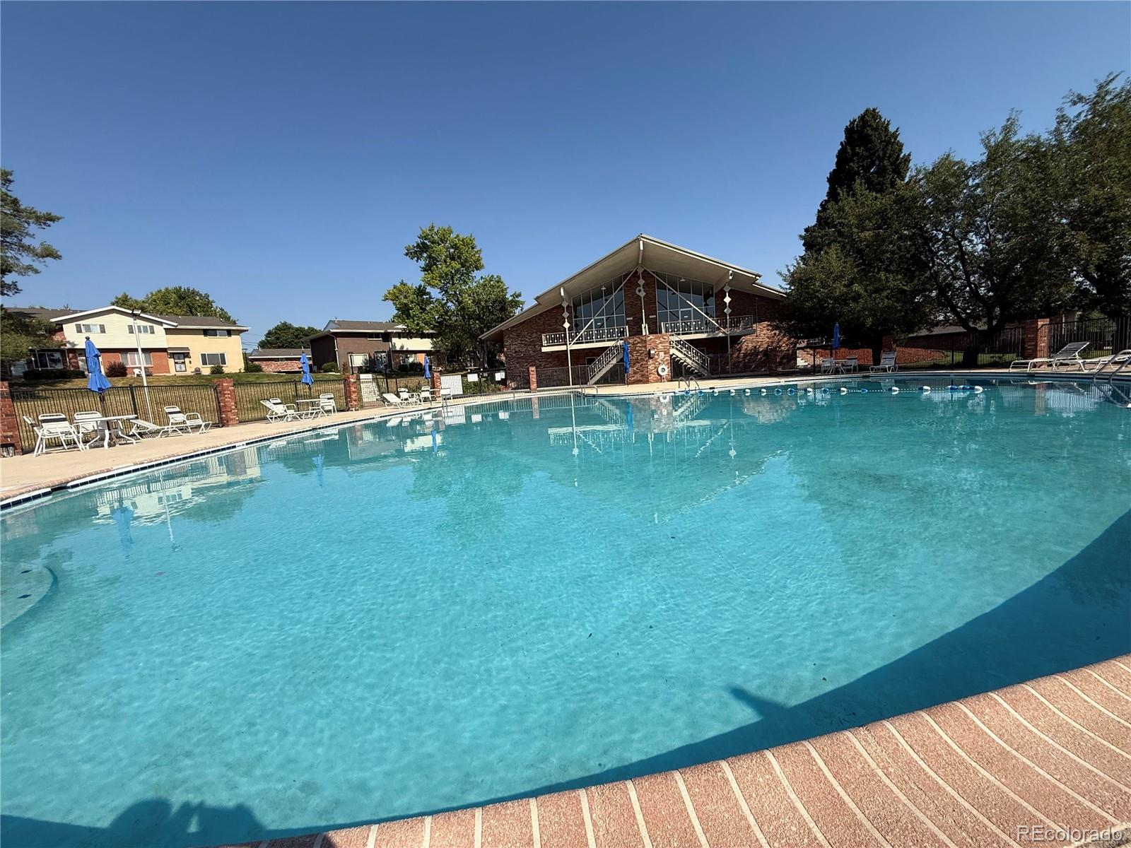 MLS Image #39 for 3952 s yosemite street,denver, Colorado