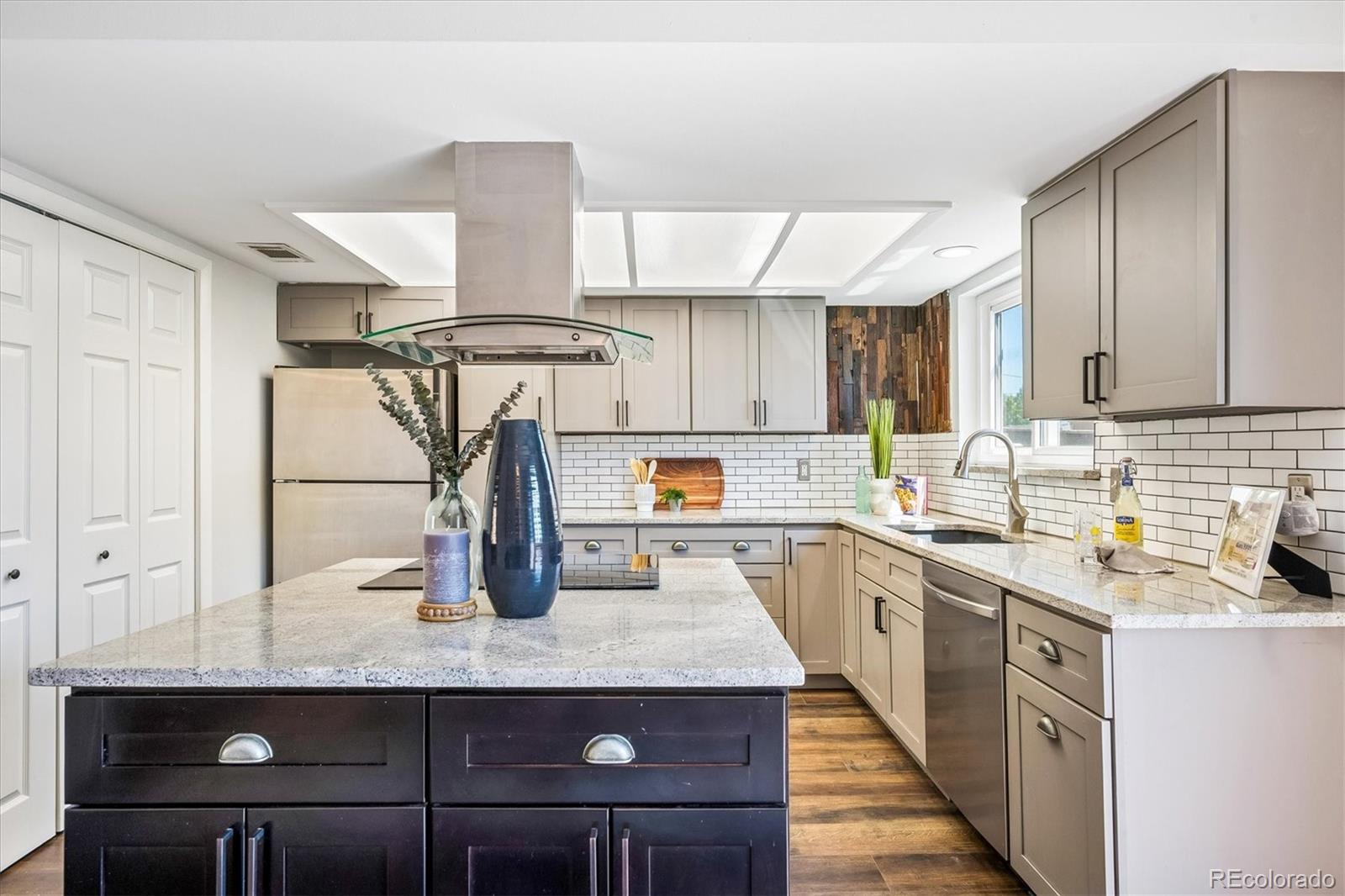 MLS Image #9 for 3952 s yosemite street,denver, Colorado