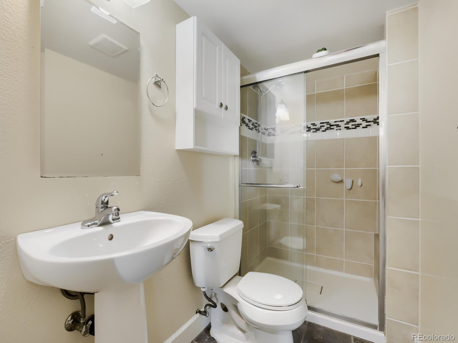 MLS Image #11 for 20026 e lasalle drive,aurora, Colorado