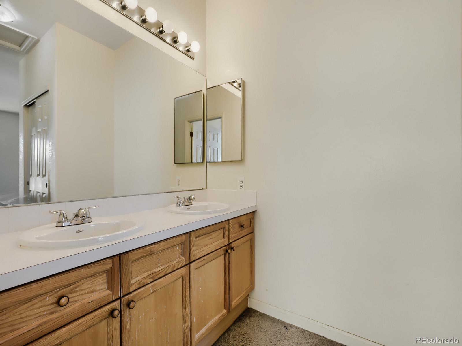 MLS Image #17 for 20026 e lasalle drive,aurora, Colorado