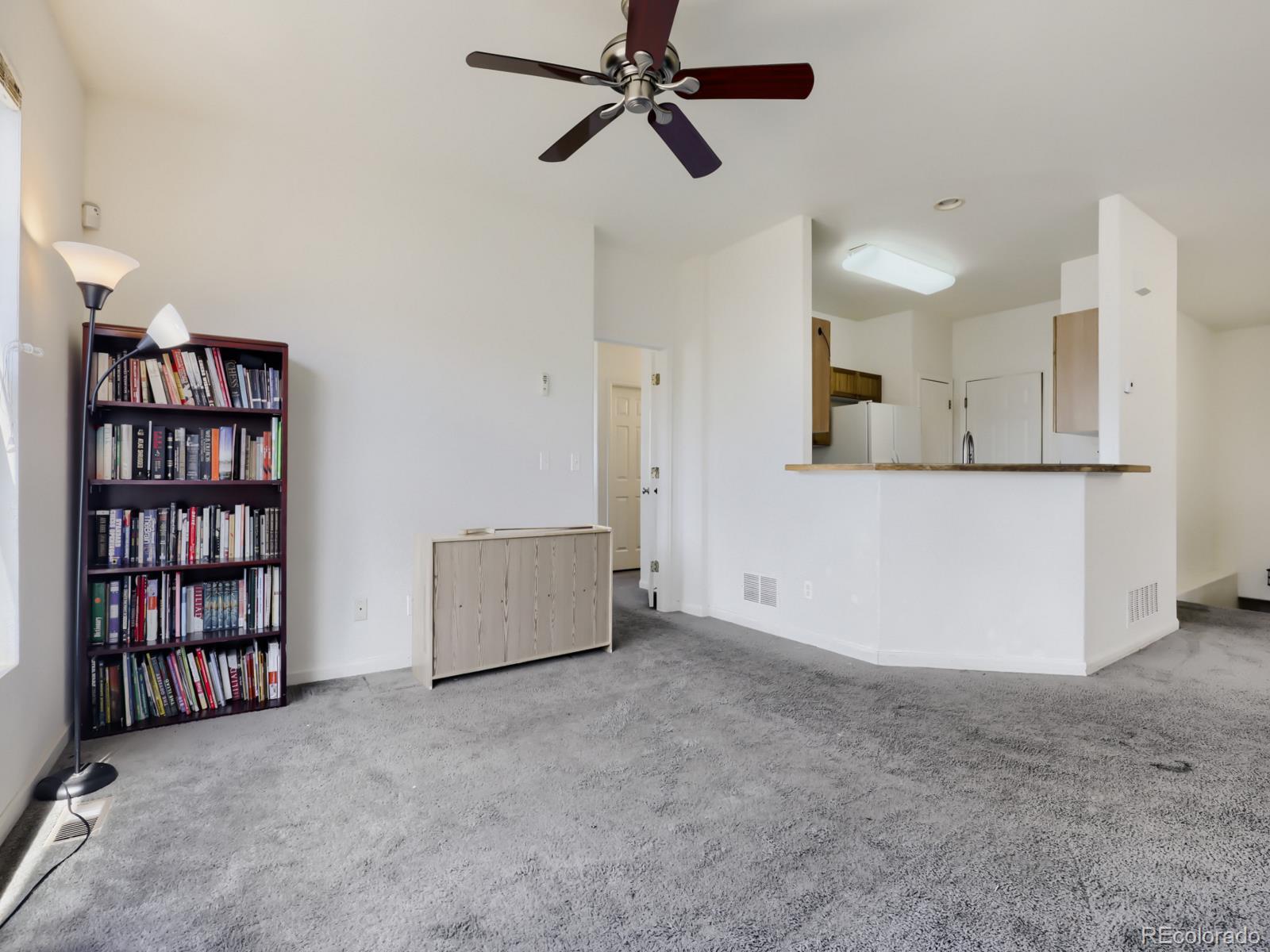 MLS Image #3 for 20026 e lasalle drive,aurora, Colorado