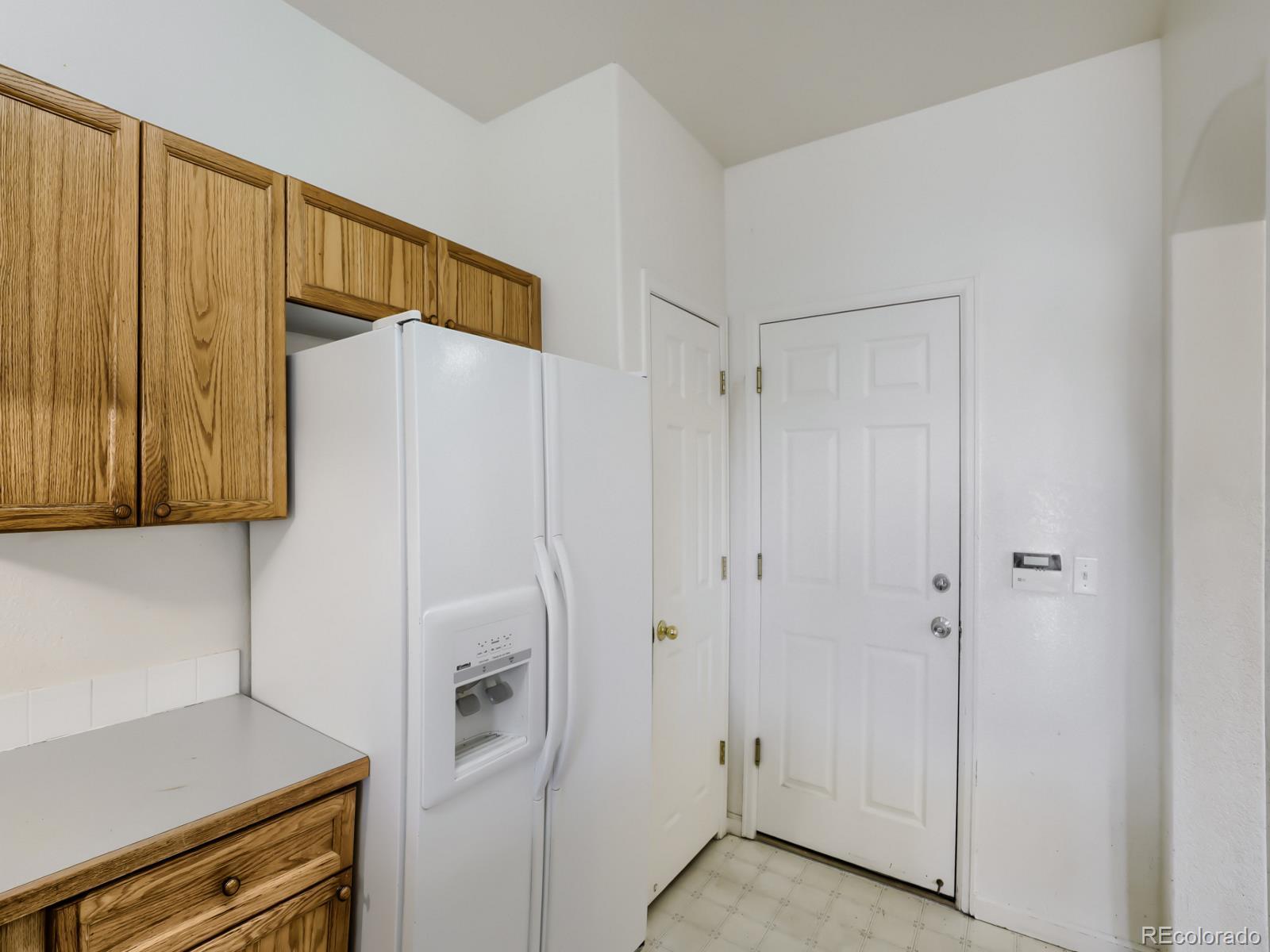 MLS Image #8 for 20026 e lasalle drive,aurora, Colorado