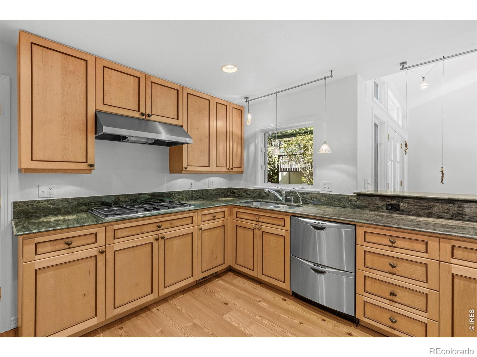 MLS Image #5 for 1709  mariposa avenue,boulder, Colorado