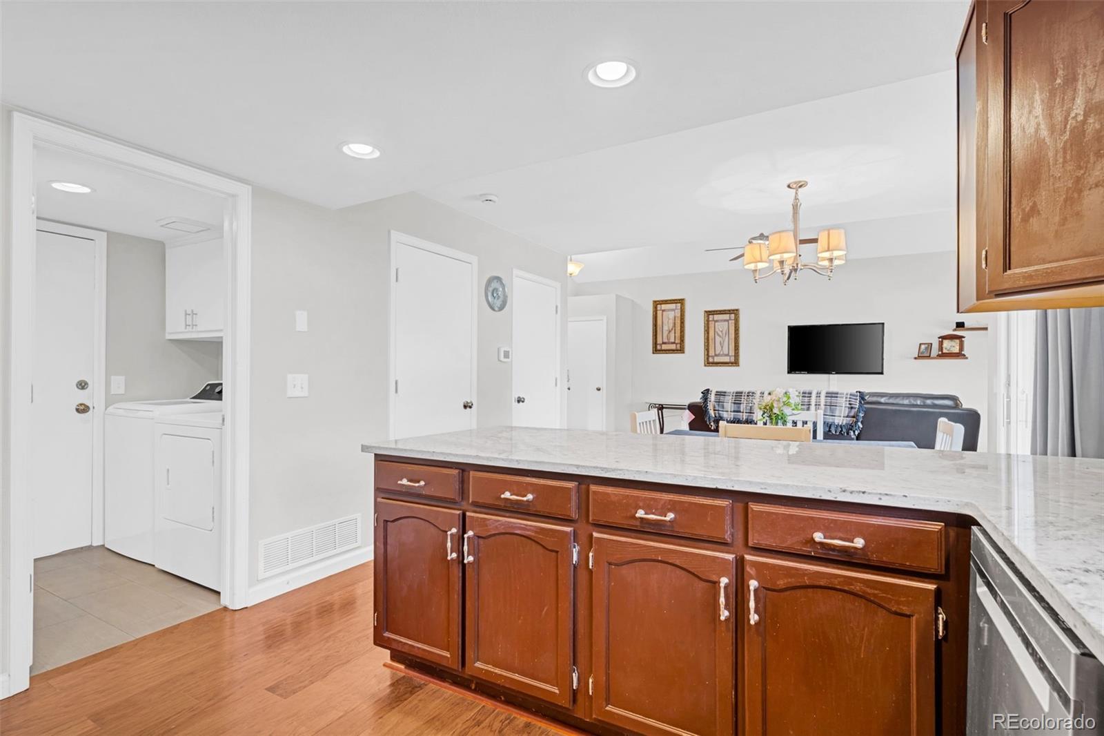 MLS Image #12 for 12422  clayton court,thornton, Colorado