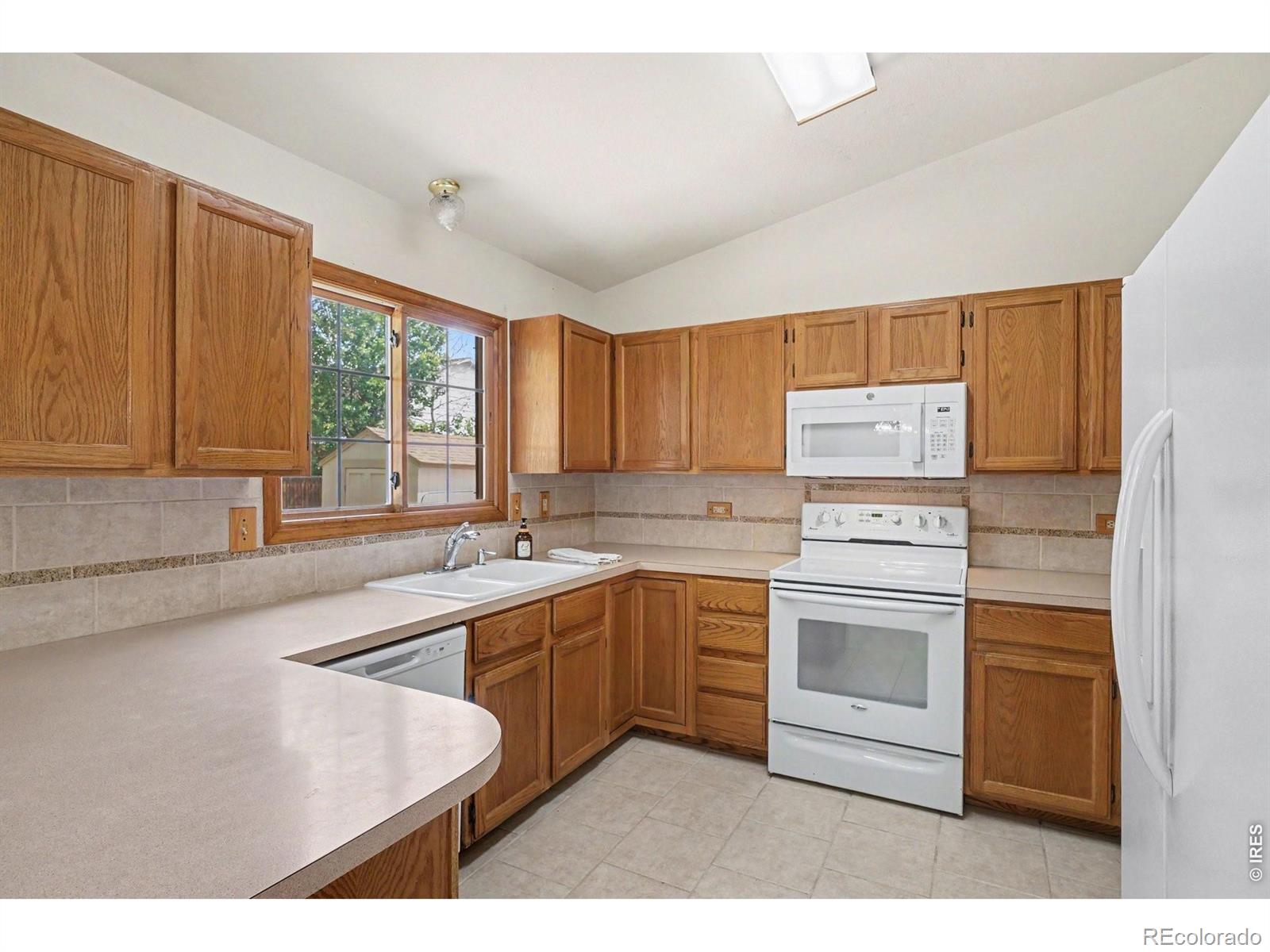 MLS Image #8 for 627 e 42nd street,loveland, Colorado