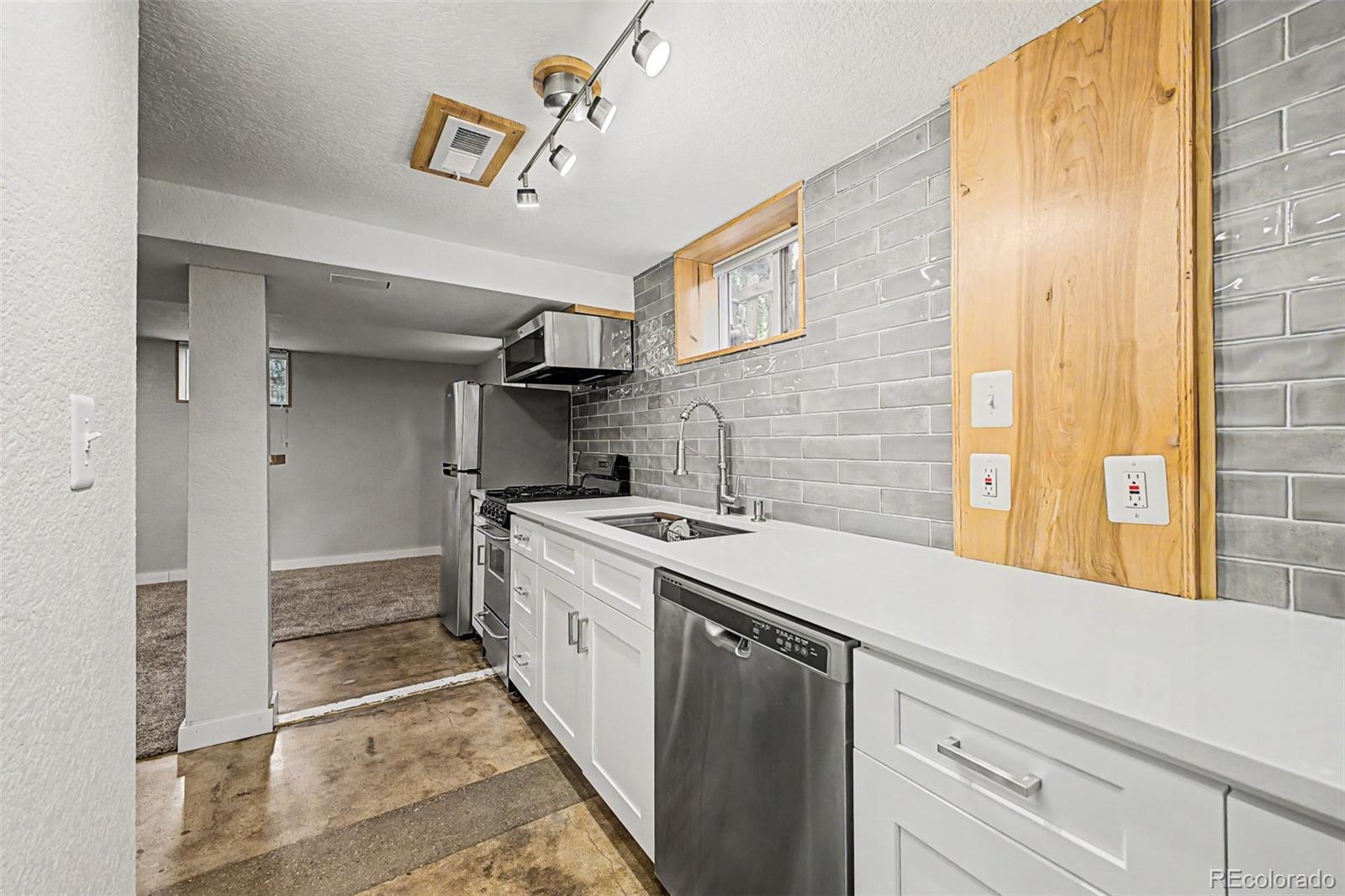 MLS Image #17 for 1550  ames street,denver, Colorado