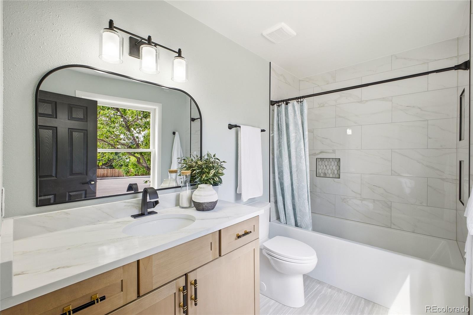 MLS Image #20 for 13711  yank way,arvada, Colorado