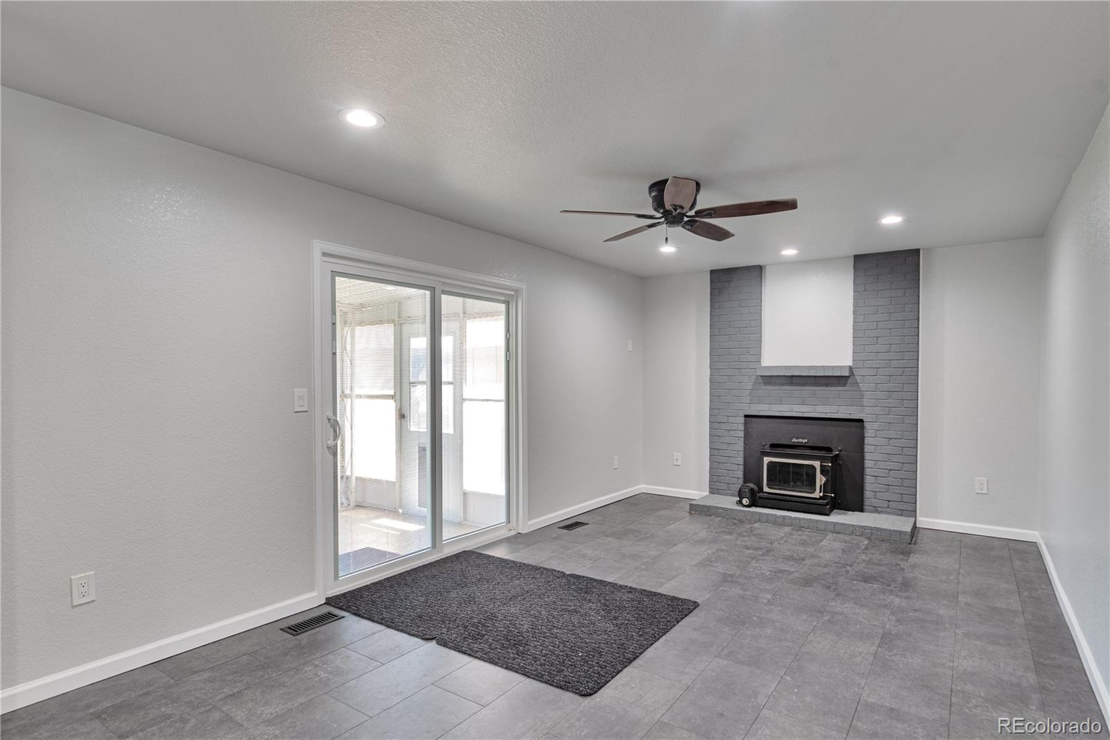 MLS Image #11 for 3298 s olathe way,aurora, Colorado