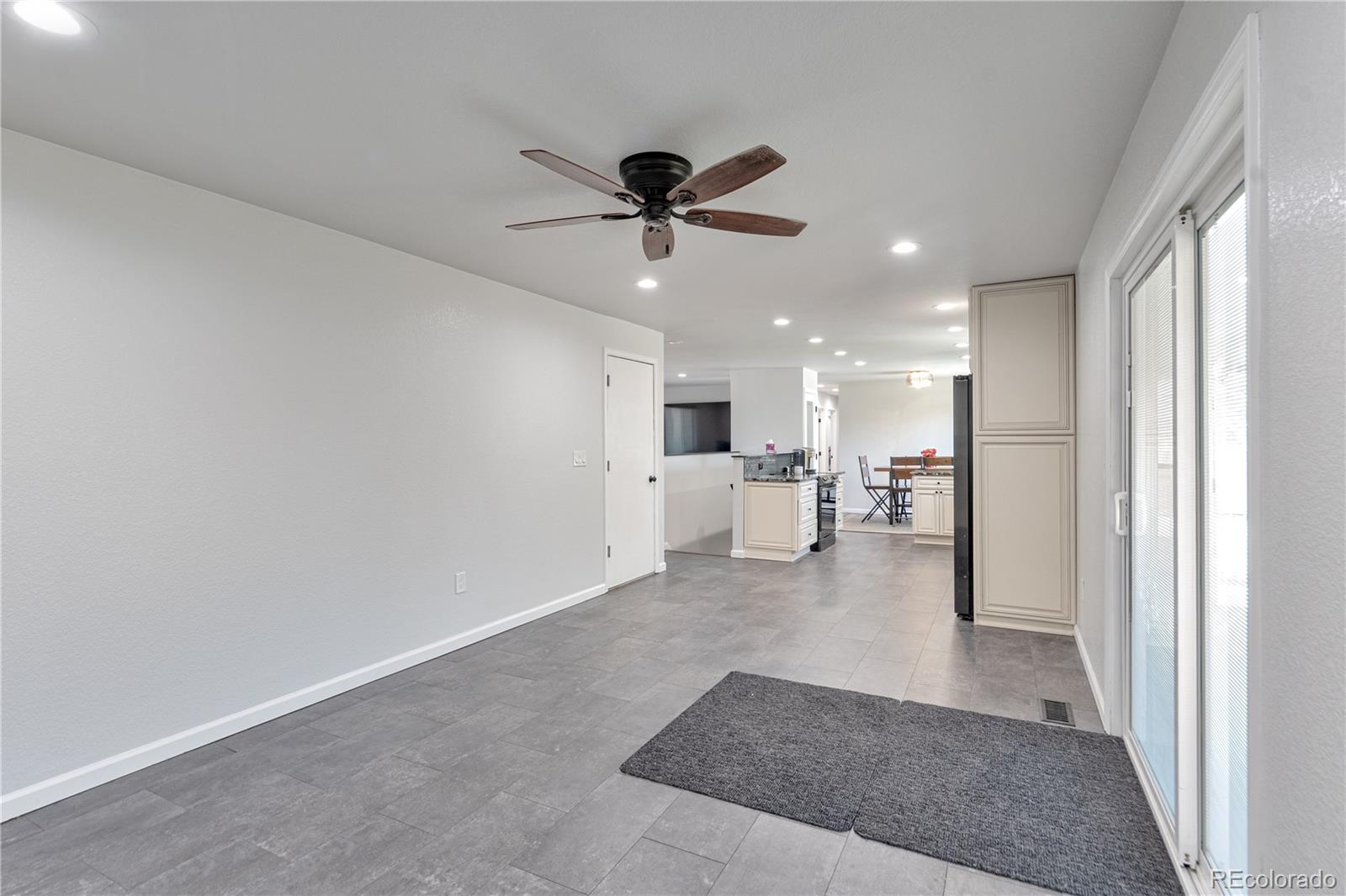 MLS Image #12 for 3298 s olathe way,aurora, Colorado