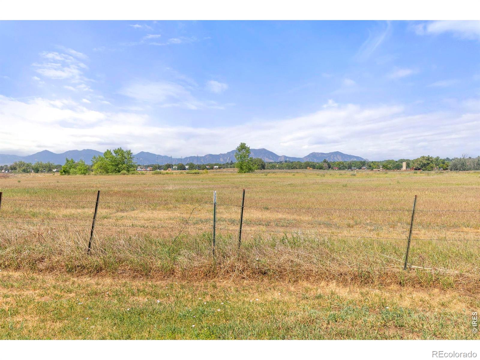 MLS Image #24 for 2028  gyros circle,lafayette, Colorado
