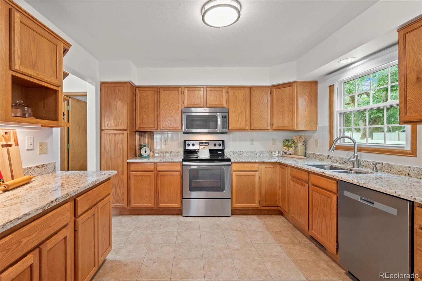 MLS Image #6 for 2675 s johnson circle,lakewood, Colorado