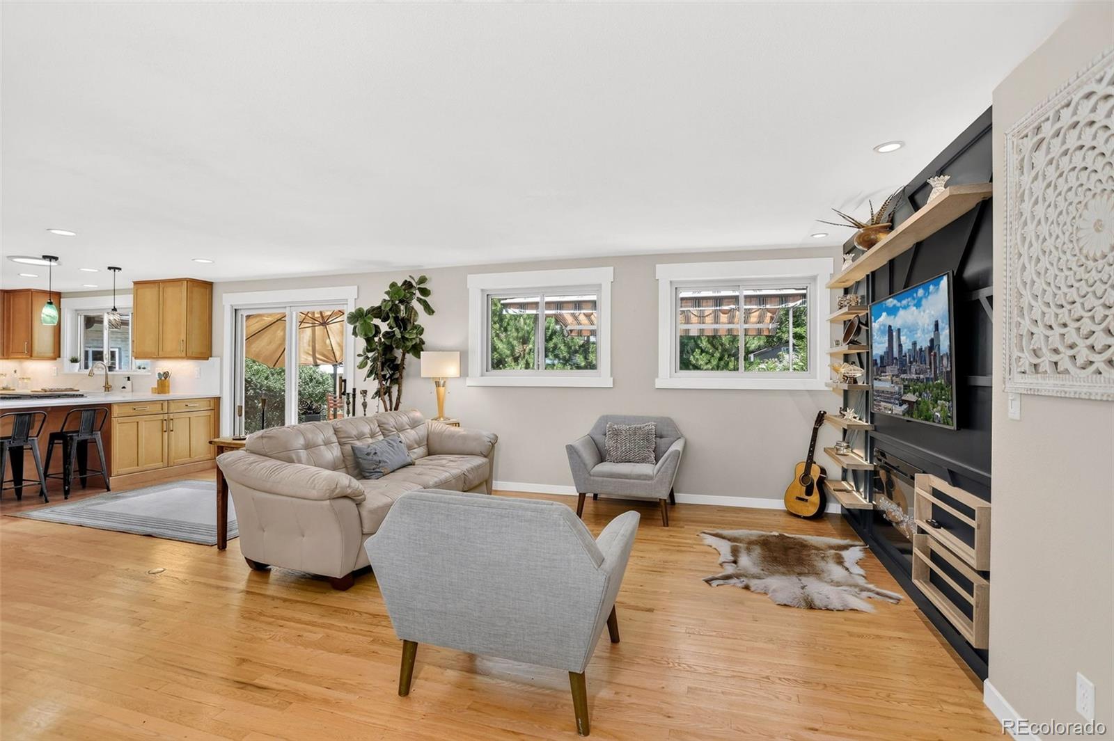 MLS Image #10 for 3014 s cook street,denver, Colorado