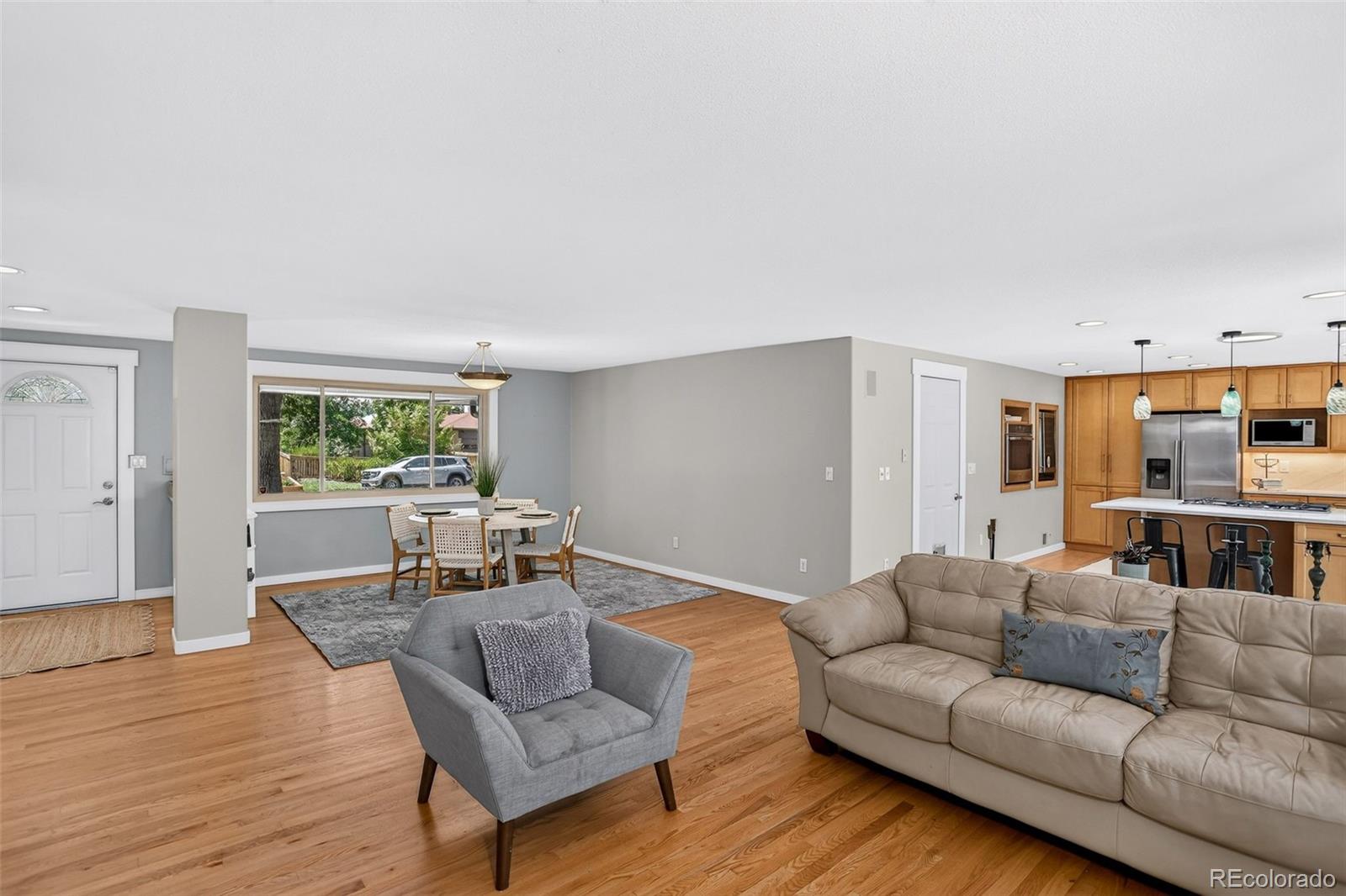 MLS Image #11 for 3014 s cook street,denver, Colorado