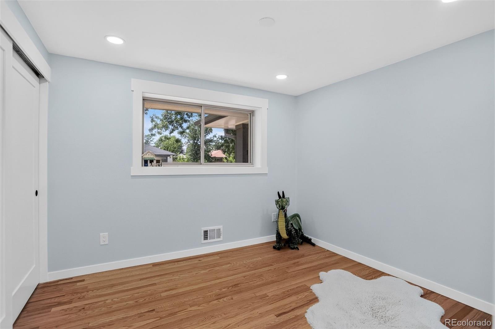 MLS Image #21 for 3014 s cook street,denver, Colorado