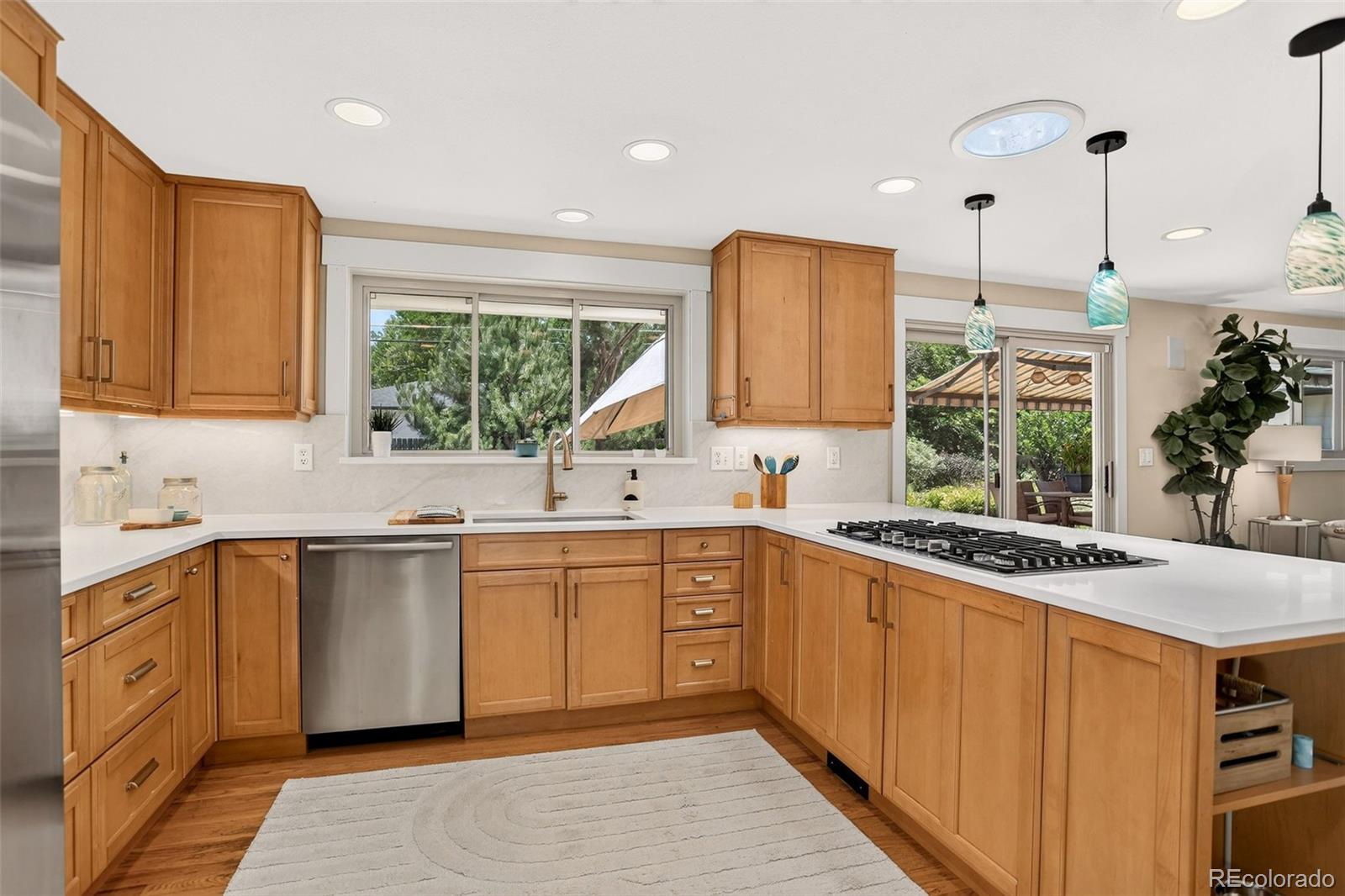 MLS Image #5 for 3014 s cook street,denver, Colorado