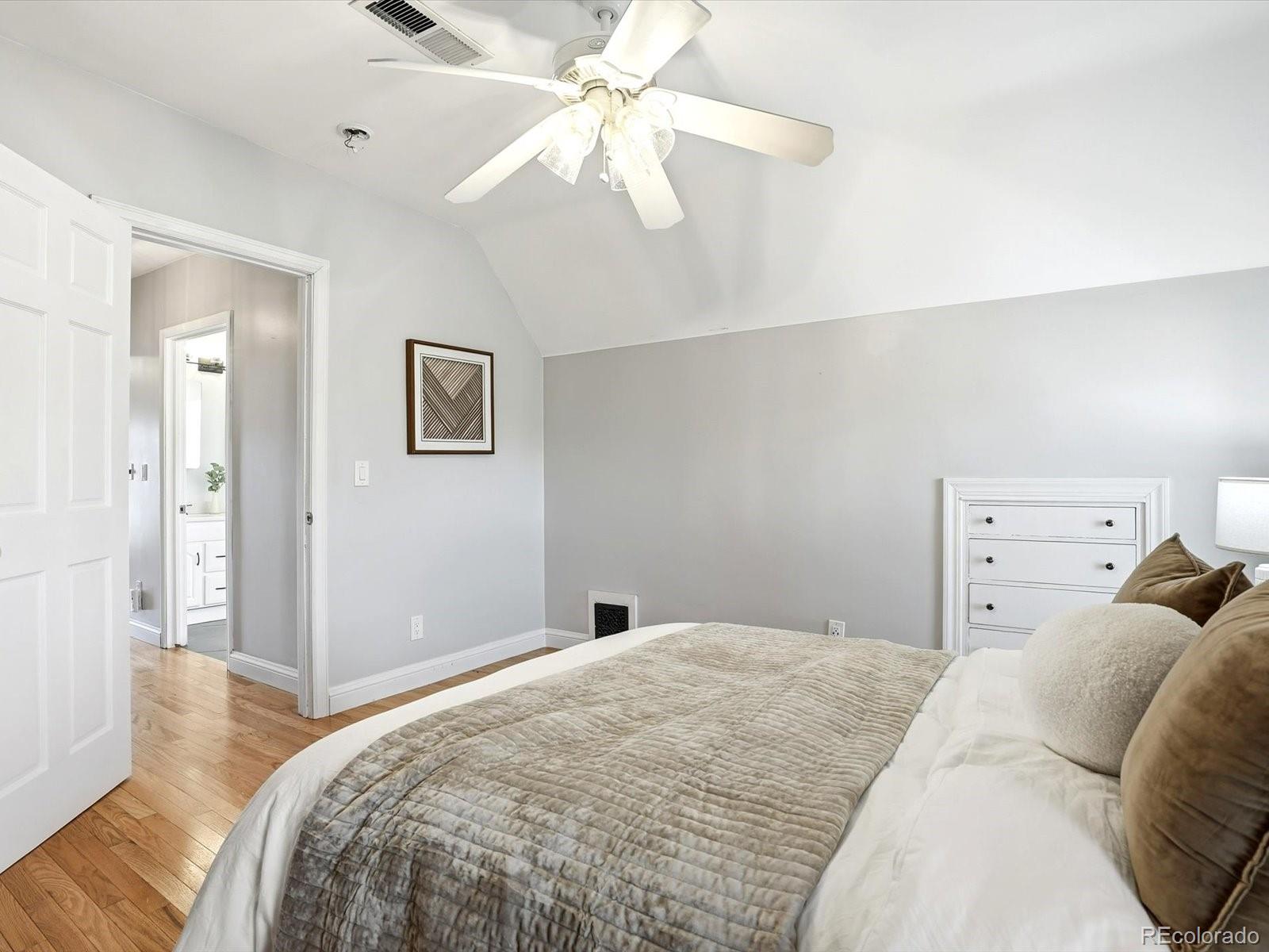 MLS Image #33 for 246 s grant street,denver, Colorado