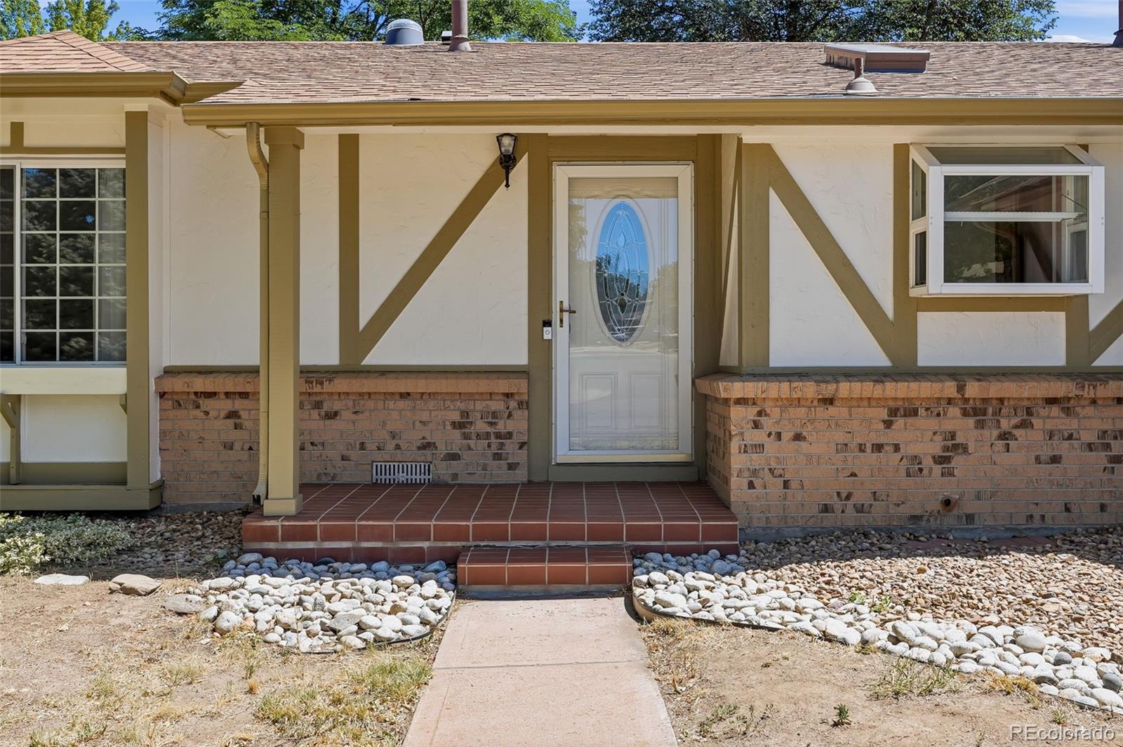 MLS Image #5 for 3844 s richfield street,aurora, Colorado