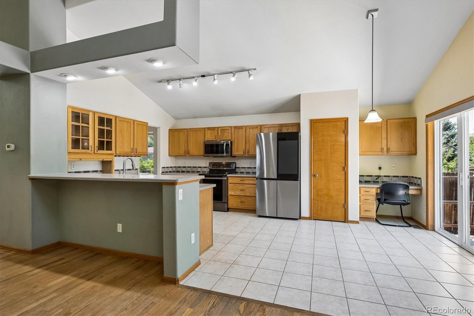 MLS Image #10 for 22725 e alamo place,aurora, Colorado