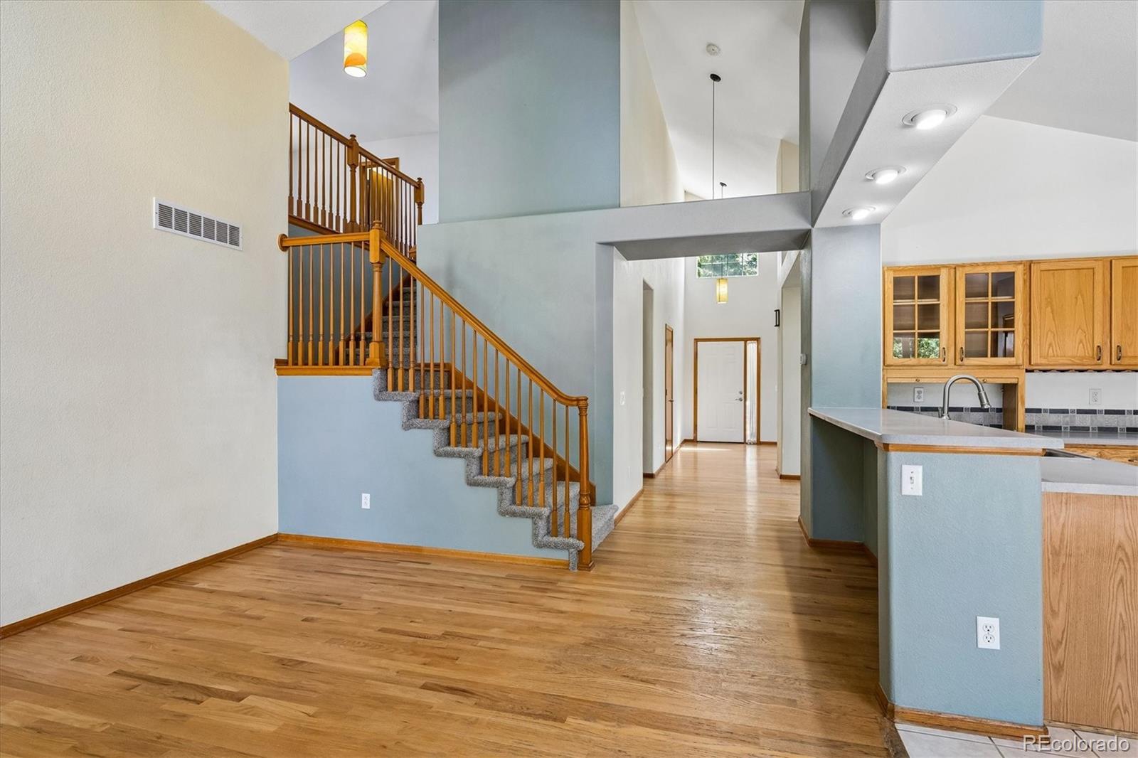 MLS Image #18 for 22725 e alamo place,aurora, Colorado