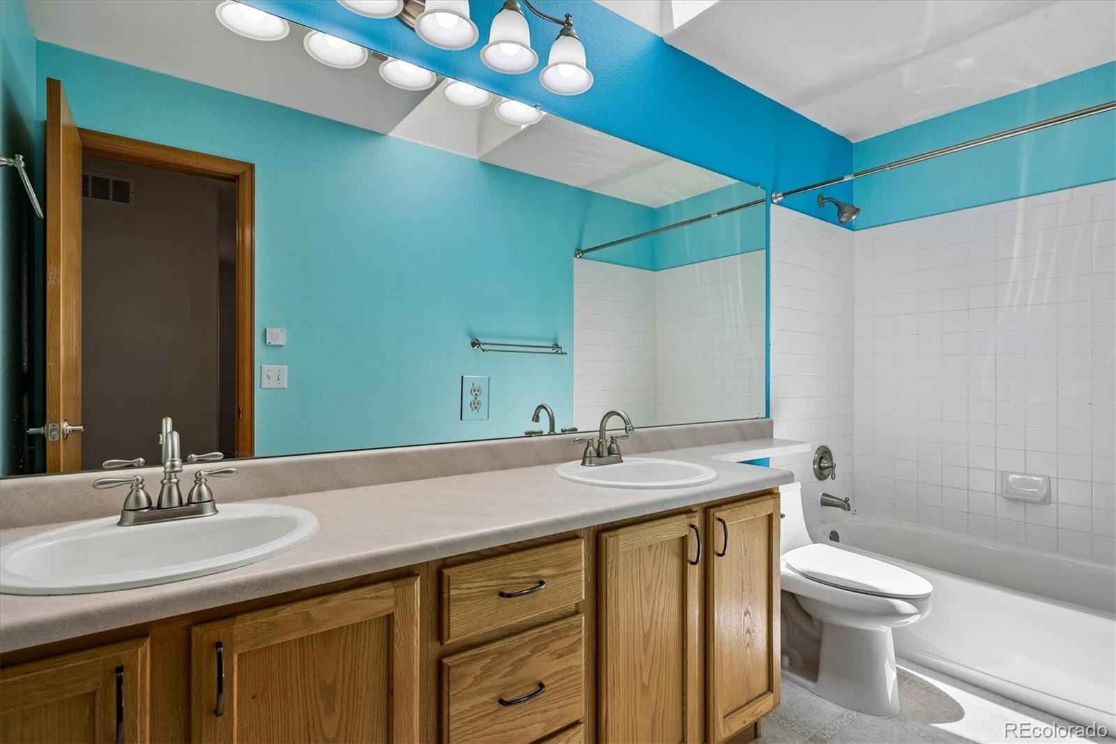 MLS Image #30 for 22725 e alamo place,aurora, Colorado