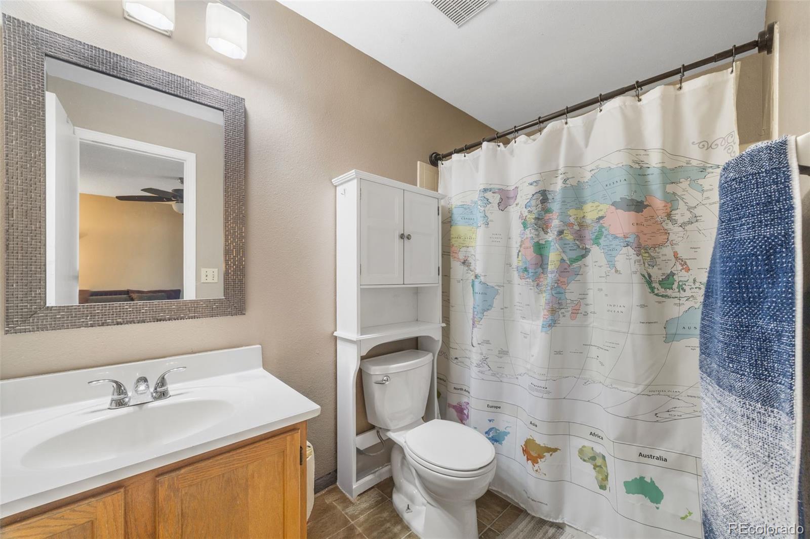 MLS Image #13 for 21173 e 42nd avenue,denver, Colorado