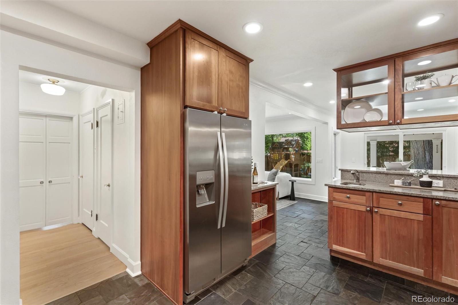 MLS Image #11 for 1617  hudson street,denver, Colorado