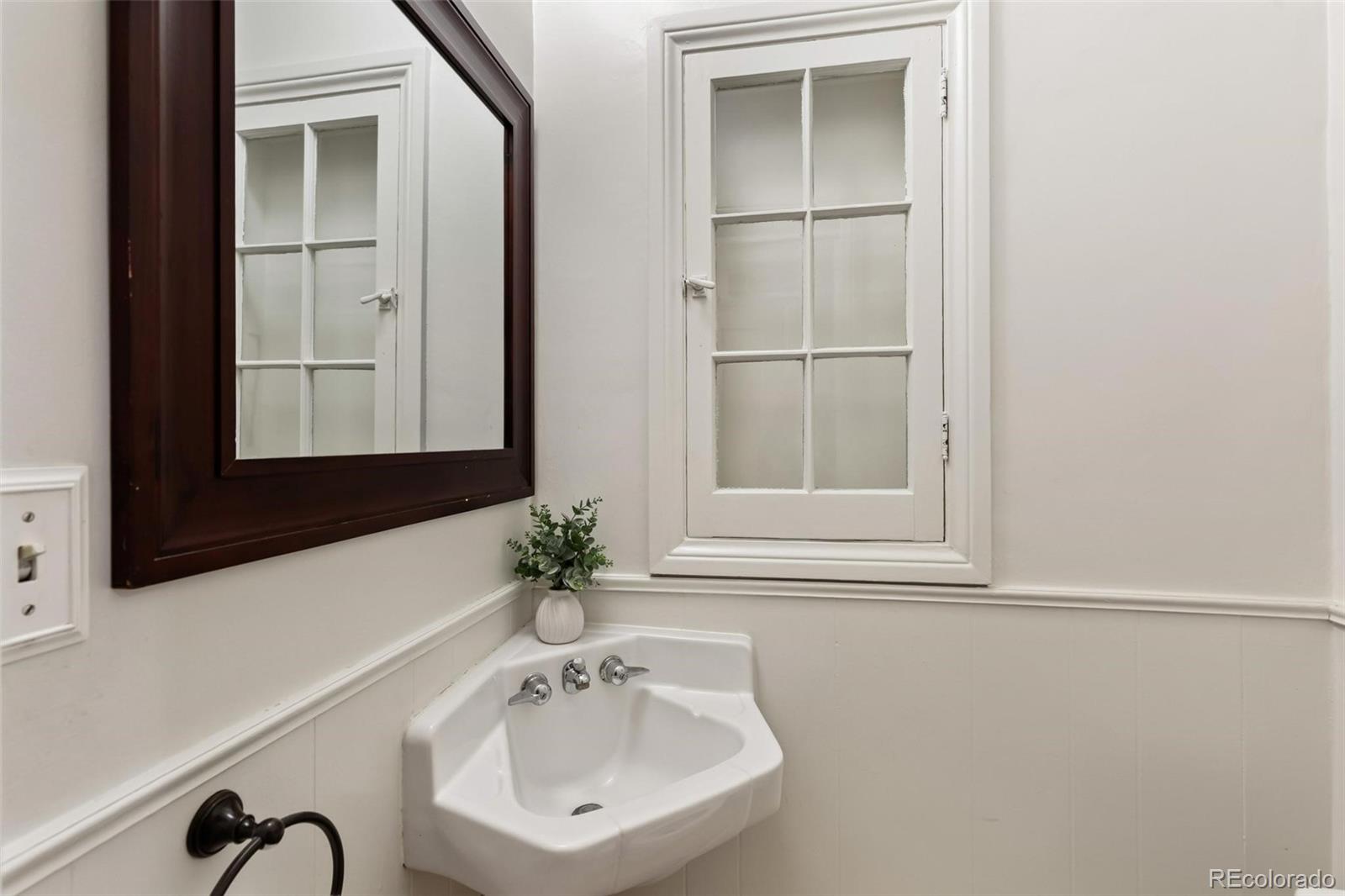 MLS Image #27 for 1617  hudson street,denver, Colorado