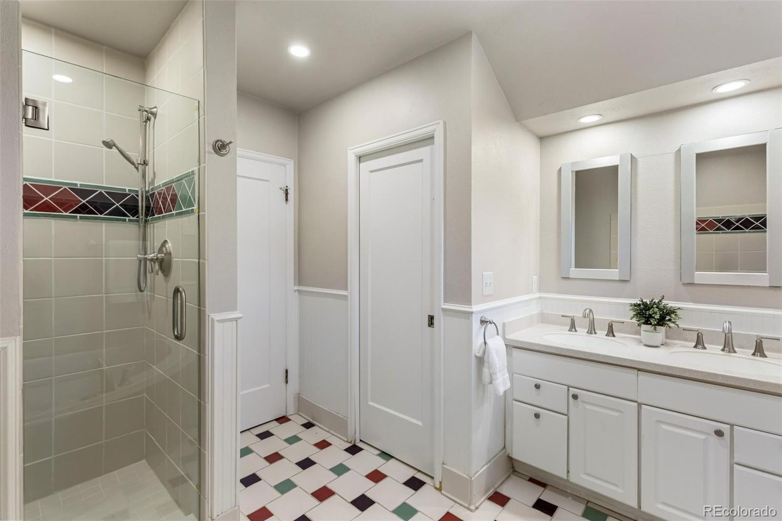 MLS Image #29 for 1617  hudson street,denver, Colorado