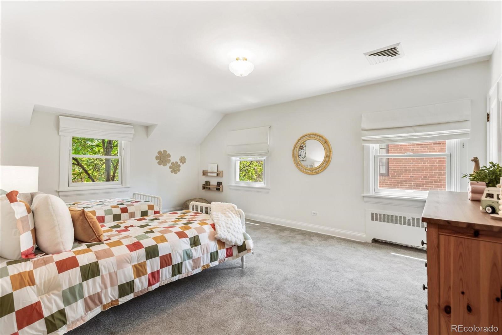 MLS Image #34 for 1617  hudson street,denver, Colorado