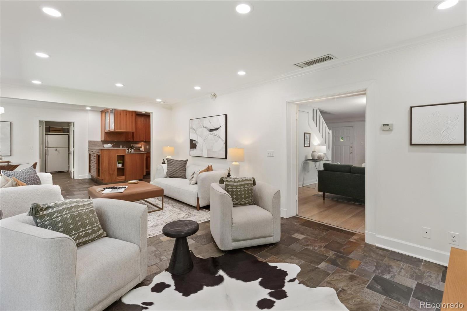 MLS Image #4 for 1617  hudson street,denver, Colorado